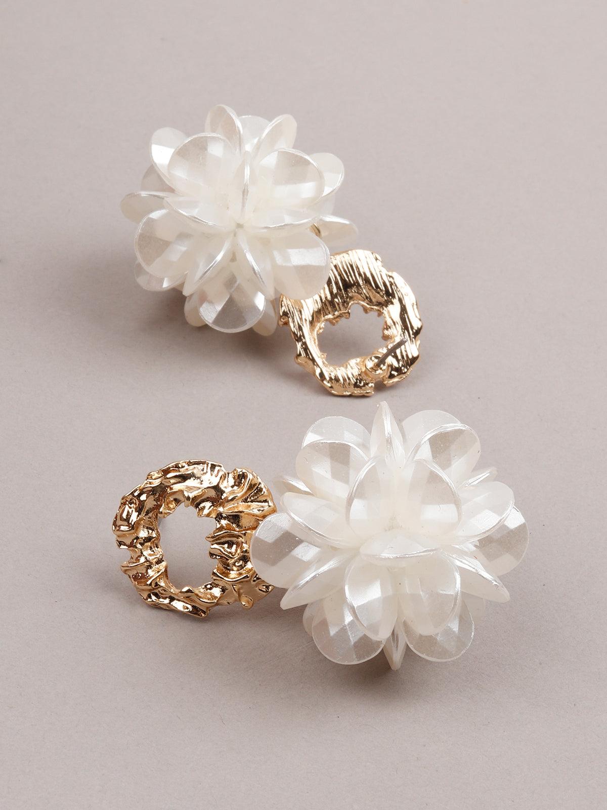 Women's White Drop Earrings - Odette