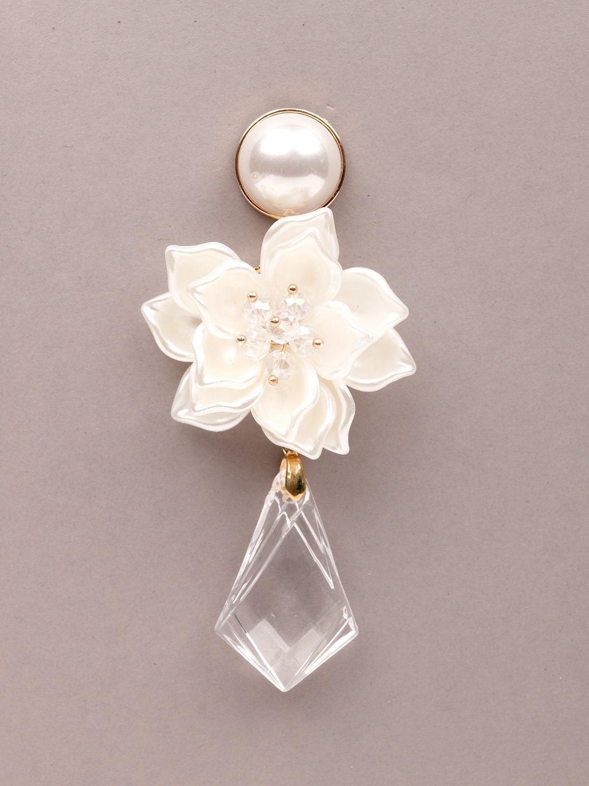 Women's White Floral Earrings With A Drop Of Clear Teardrop Bead. - Odette