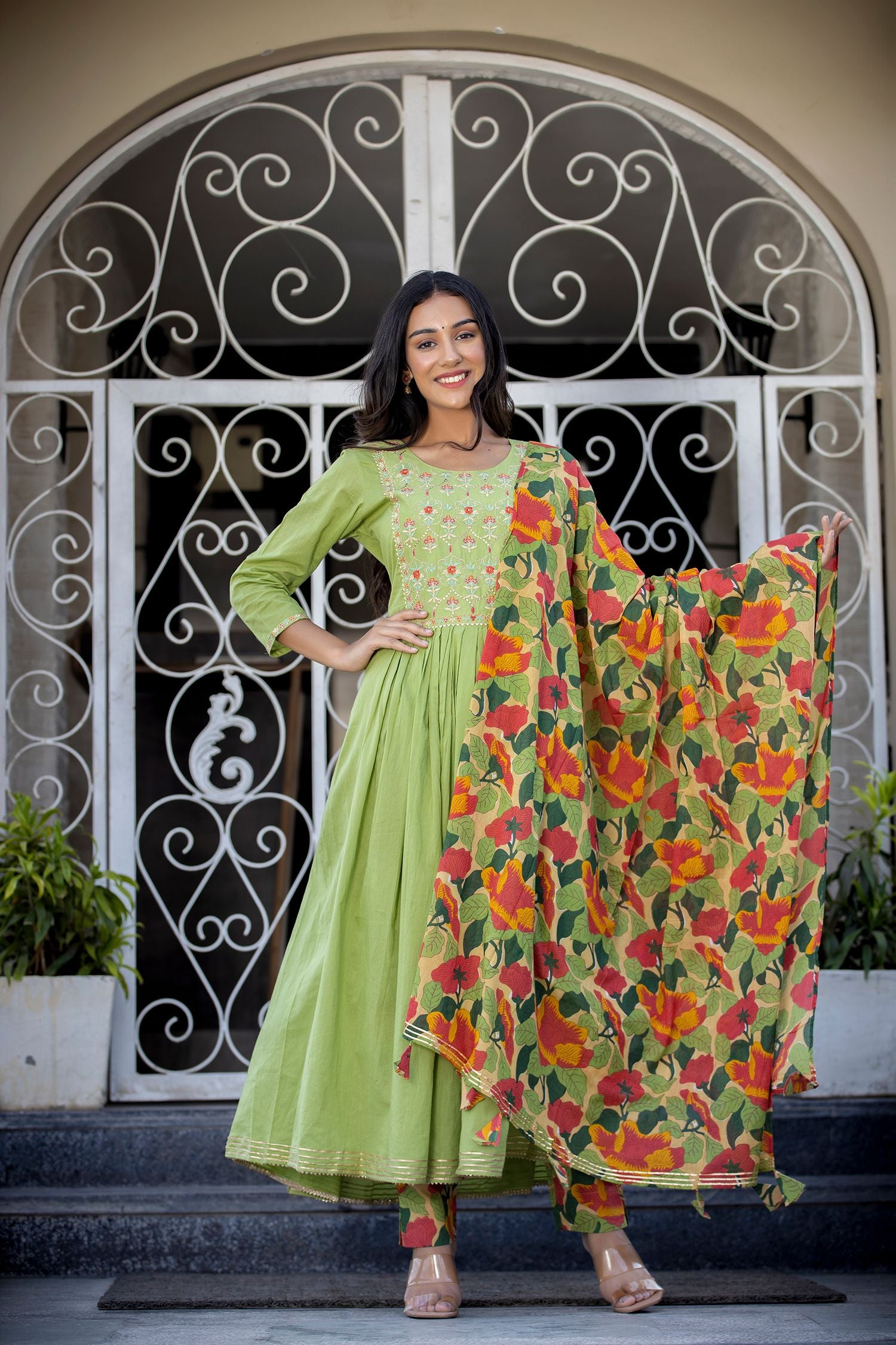 Women's Green Floral Print Anarkali Suit Set - KAAJH
