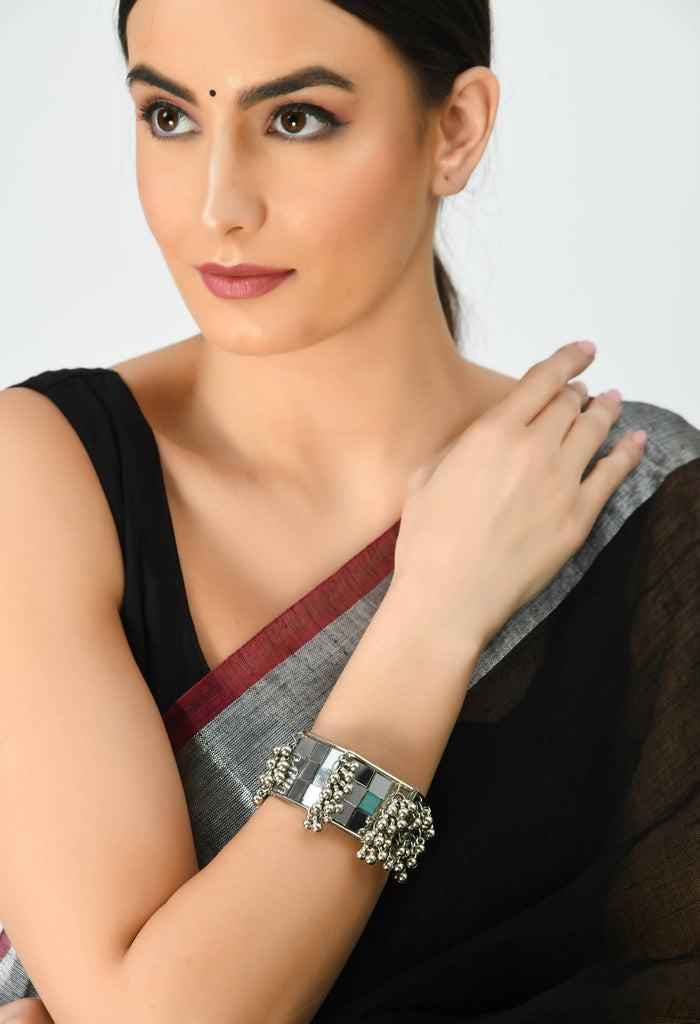 Johar Kamal Traditional Silver-Plated Mirror & Ghungroo Bangles
