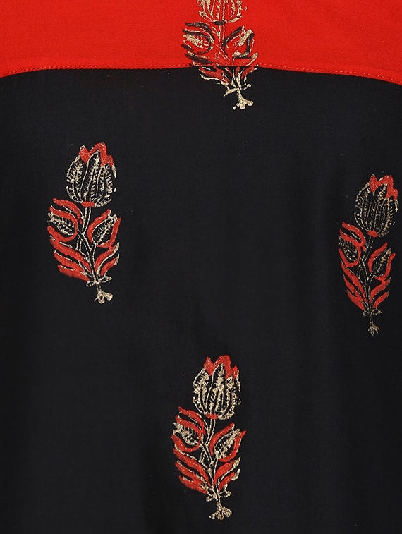 Women's Black & Red Floral Straight Kurta - Wahe-Noor